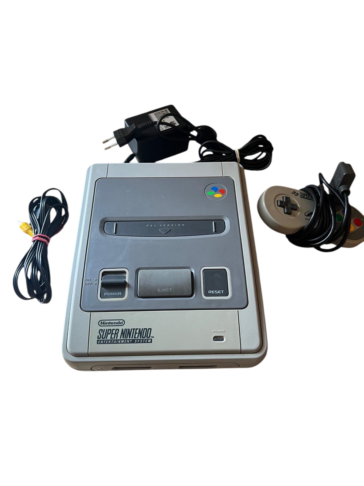 Super Nintendo SNES – Gebraucht, geprüft & spielbereit